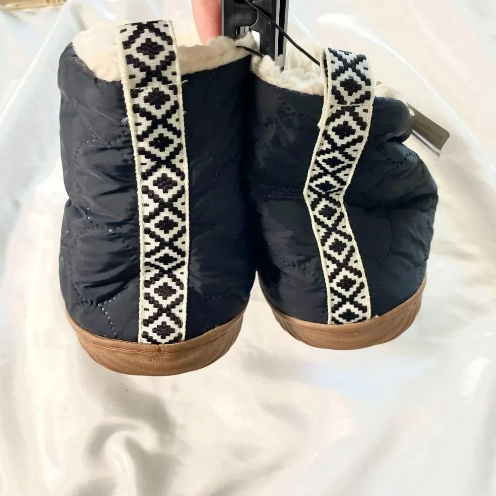 Dearfoams Men's NWT Black Cream Faux Fur Lined Warm Winter Shoes US 11 - 12